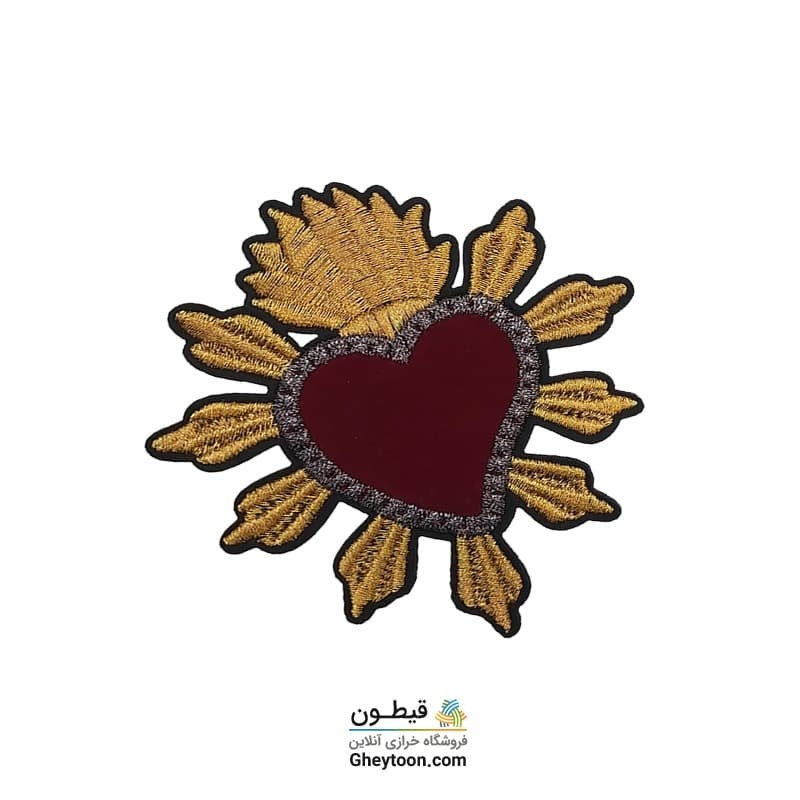تکه دوزی قلب و اشعه طلایی