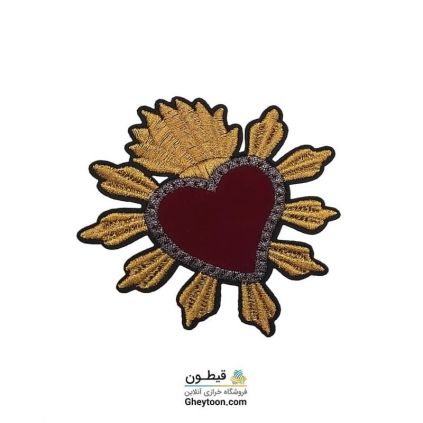 تکه دوزی قلب و اشعه طلایی
